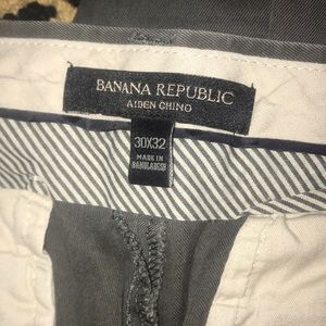 Banana republic Aiden Chino 30x32
